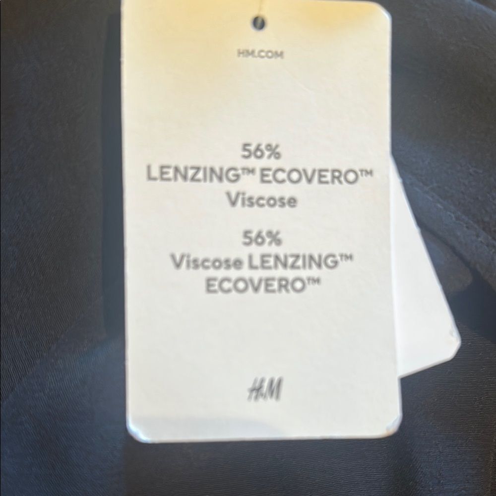 Divided Elegant Black Women's Top NWT - Picture 5 of 7